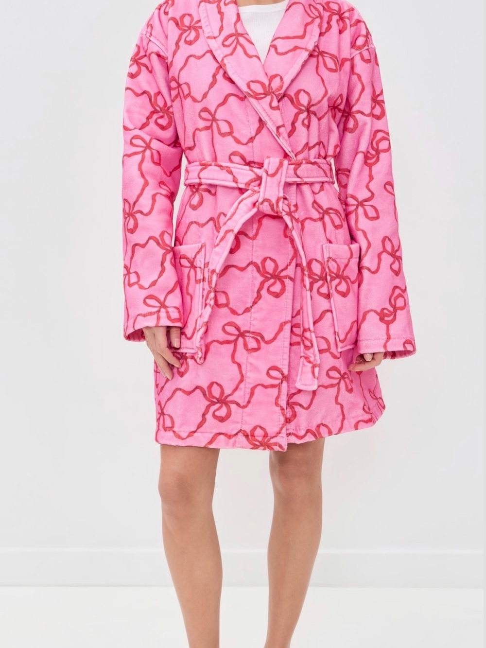 LoveShackFancy Pink Bow-Print Plush Robe with Pockets. So Cozy!